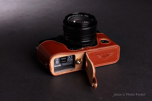 Custodia mezza fotocamera vera